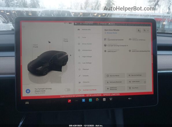 7SAYGDEE1SF256696 2025 TESLA MODEL Y Gray Widok tylnych siedzeń