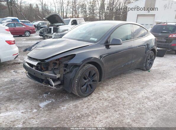 7SAYGDEE3SF293331 2025 TESLA MODEL Y Gray Передня ліва чверть