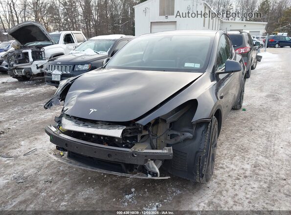 7SAYGDEE3SF293331 2025 TESLA MODEL Y Gray Вид спереду