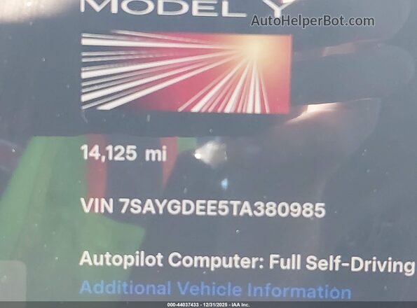 7SAYGDEE5TA380985 2026 TESLA MODEL Y Red Instrument cluster view