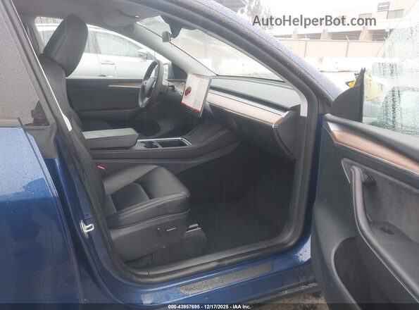 7SAYGDEE8SF238602 2025 TESLA MODEL Y Blue Սալոնի դիմացի տեսք
