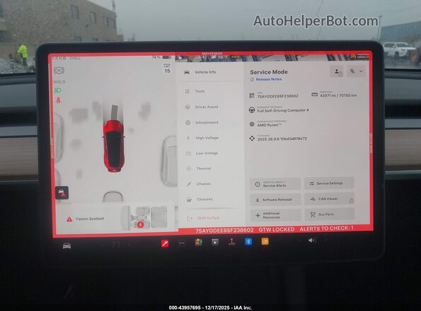 7SAYGDEE8SF238602 2025 TESLA MODEL Y Blue Հետևի նստատեղերի տեսք