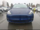2025 Tesla Model Y Long Range Dual Motor All-wheel Drive Blue vin: 7SAYGDEE8SF238602