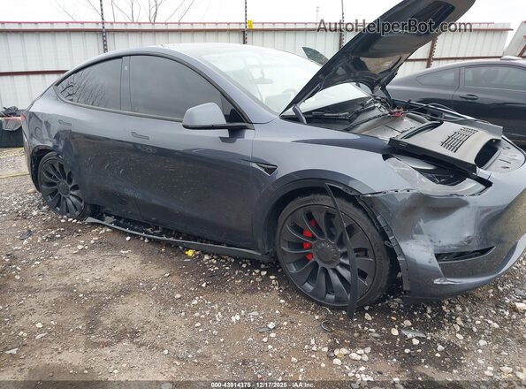 7SAYGDEF6PF766073 2023 TESLA MODEL Y Серый Вид спереди