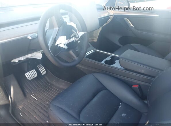 7SAYGDEFXRF161489 2024 TESLA MODEL Y Gray Widok wnętrza z przodu