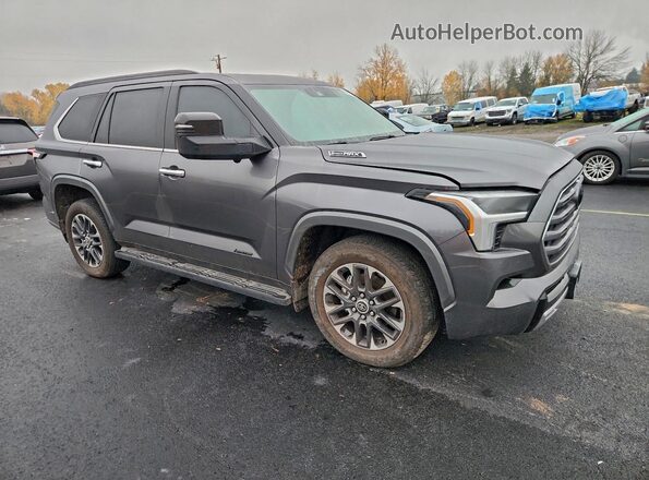 7SVAAABA0PX010449 2023 TOYOTA SEQUOIA Charcoal Delantero derecho