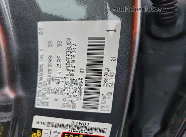 7SVAAABA0PX010449 2023 TOYOTA SEQUOIA Charcoal Vista de la etiqueta del VIN