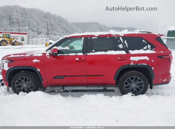 7SVAAABA1PX005907 2023 TOYOTA SEQUOIA Красный Панорамный вид салона 360°