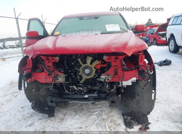 7SVAAABA2SX050492 2025 TOYOTA SEQUOIA Red Widok wnętrza z tyłu