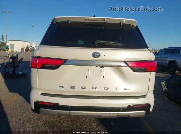 7SVAAABA3PX008713 2023 TOYOTA SEQUOIA Белый 