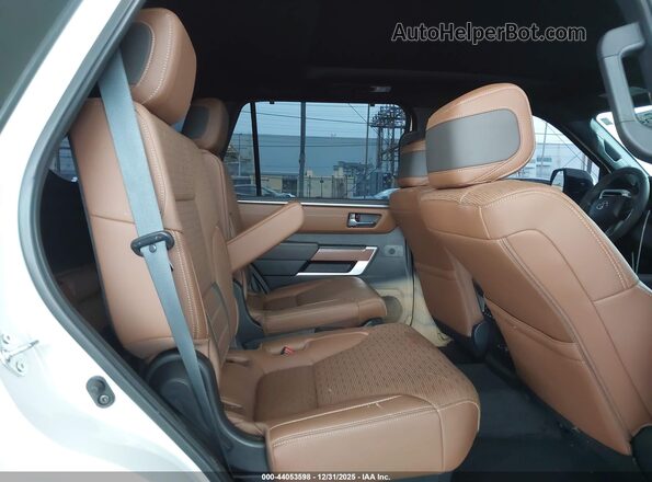 7SVAAABA3SX070217 2025 TOYOTA SEQUOIA White VIN sticker view