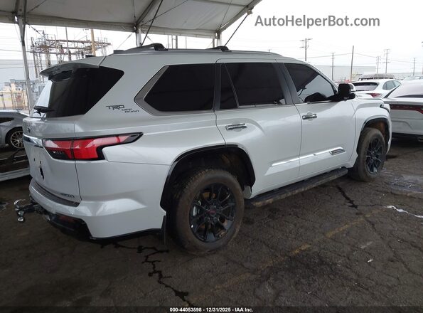 7SVAAABA3SX070217 2025 TOYOTA SEQUOIA White Rear right