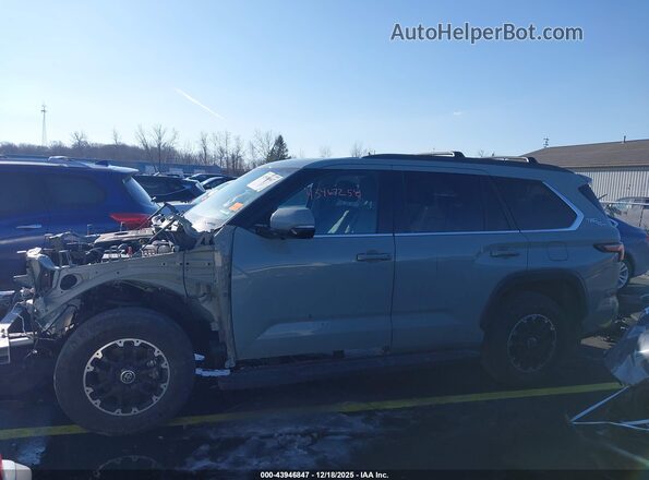 7SVAAABA5RX033745 2024 TOYOTA SEQUOIA Green 
