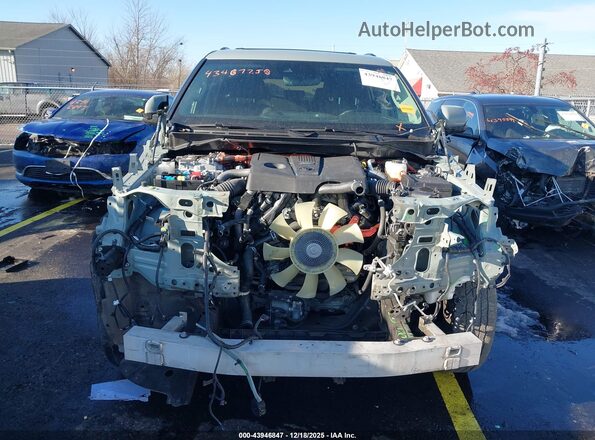 7SVAAABA5RX033745 2024 TOYOTA SEQUOIA Green Vista interior trasera