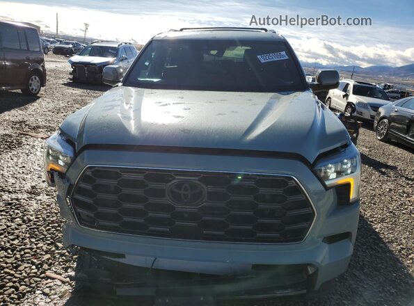 7SVAAABA6RX035665 2024 TOYOTA SEQUOIA Серый Вид спереди
