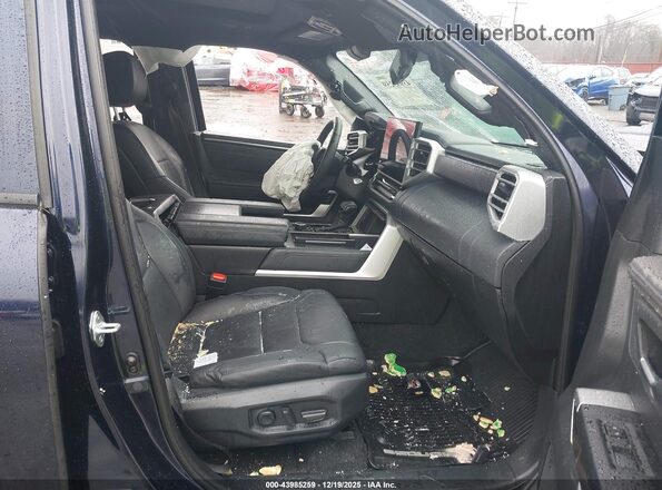 7SVAAABA6RX048335 2024 TOYOTA SEQUOIA Dark Blue Вид салона спереди