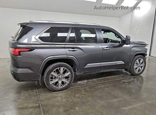 7SVAAABA6SX054108 2025 TOYOTA SEQUOIA Gray Rear right