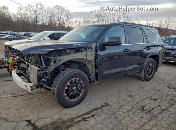 7SVAAABA8RX024134 2024 TOYOTA SEQUOIA Черный Передняя левая четверть