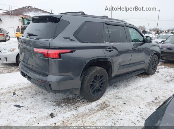 7SVAAABA8RX032475 2024 TOYOTA SEQUOIA Gray Tył prawy