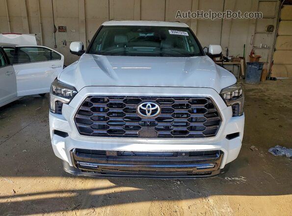 7SVAAABA9PX018887 2023 TOYOTA SEQUOIA Белый Вид спереди