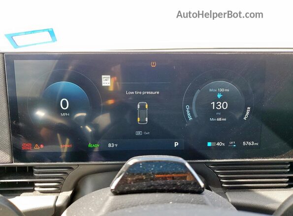7YAKN4DA2SY009526 2025 HYUNDAI IONIQ Gray Widok zestawu wskaźników