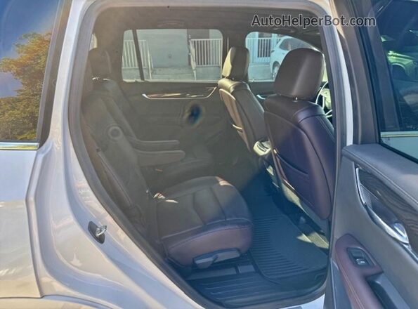 1GYKPCRSXMZ230618 2021 CADILLAC OTHER White Rear interior view