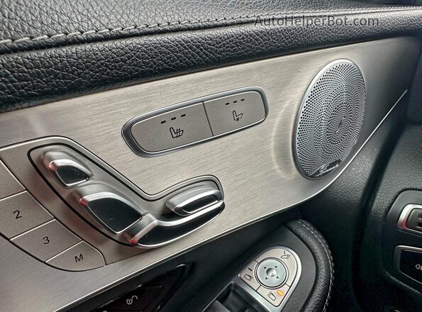 WDC0G6EB0KF518175 2019 MERCEDES-BENZ GLC-CLASS Серый Вид подкапотного пространства