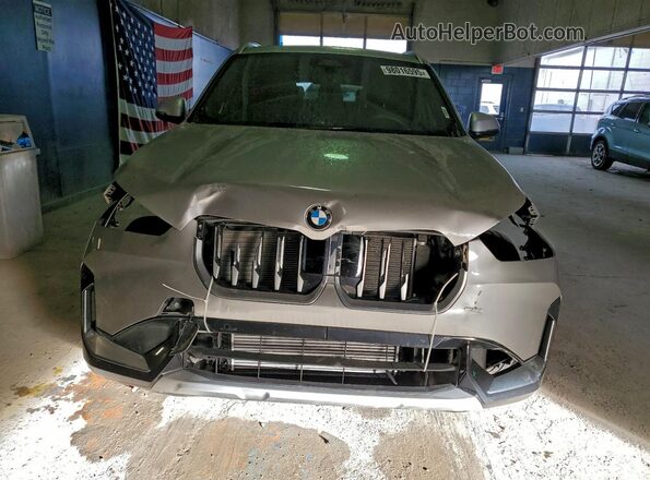 WBX73EF04R5028512 2024 BMW X1 Silver Вид ззаду