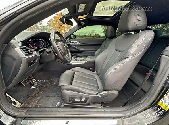 WBA13AR09MCF20741 2021 BMW M4 Black Widok wnętrza 360 stopni
