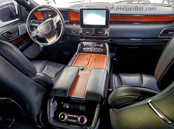 5LMJJ2LT8KEL13878 2019 LINCOLN NAVIGATOR Black Widok zestawu wskaźników