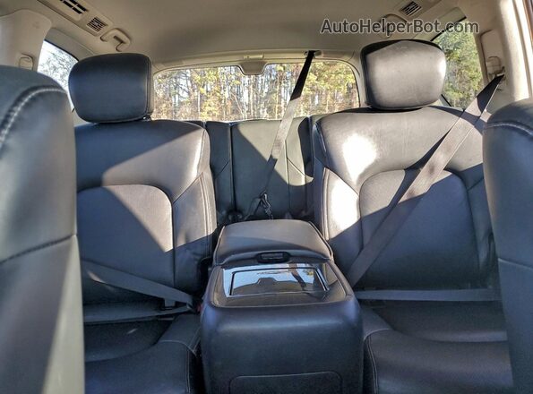 JN8AZ2AE9M9271869 2021 INFINITI QX80 Серебряный Вид задней части салона