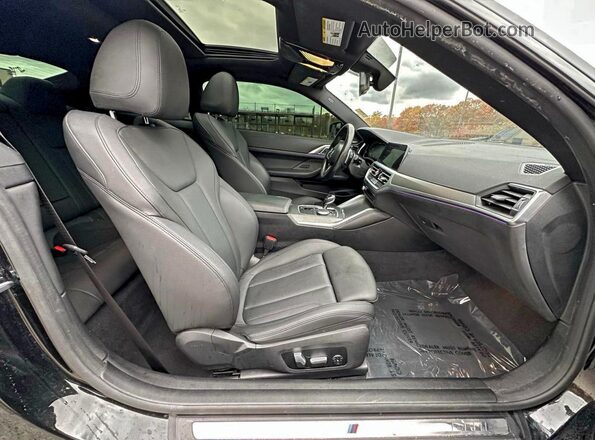 WBA13AR09MCF20741 2021 BMW M4 Black Widok z przodu