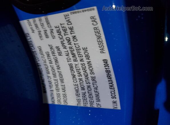 SCCLEKAX4RHB13049 2024 LOTUS EMIRA Blue Vista del compartimento del motor