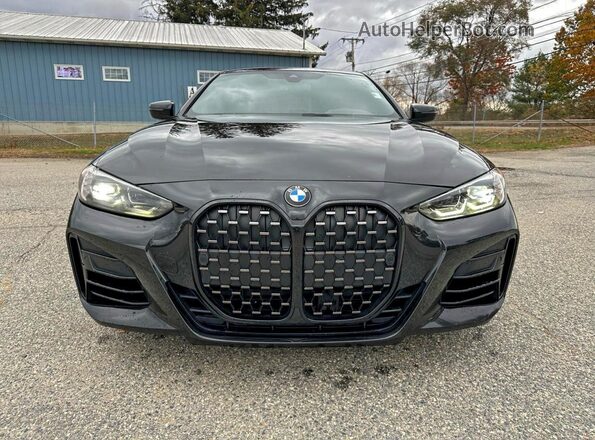 WBA13AR09MCF20741 2021 BMW M4 Black Widok komory silnika