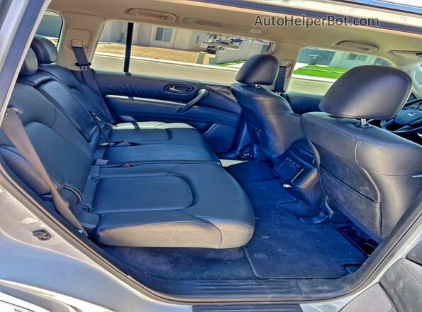 JN8AY2AC6M9148094 2021 NISSAN ARMADA Белый Вид салона спереди