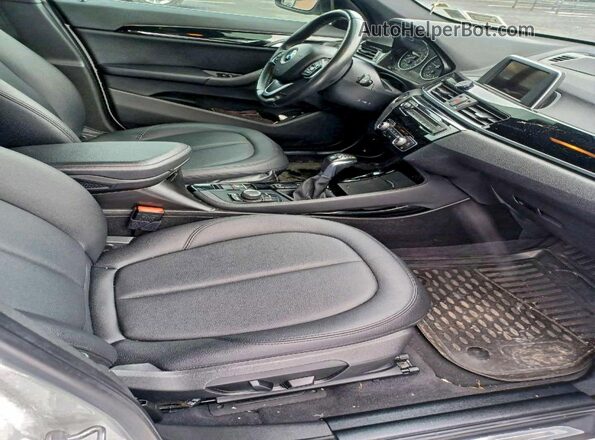 WBXHT3C3XGP880243 2016 BMW X1 White Вид ззаду