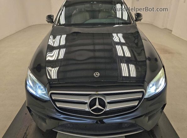 WDDZF4JB2KA614063 2019 MERCEDES-BENZ E-CLASS Black Панорамний вид салону 360°