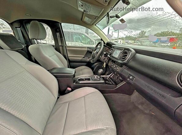 5TFRX5GN2GX051261 2016 TOYOTA TACOMA Silver Вид ззаду