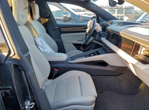 WP1AA2XA3RL000819 2024 PORSCHE MACAN Черный Вид панели приборов