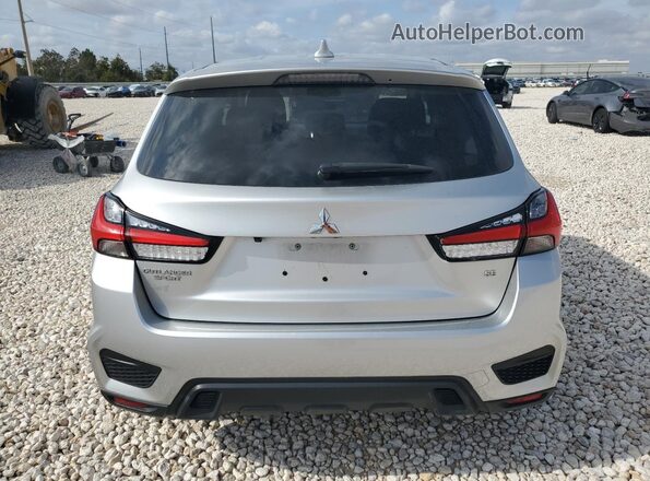 JA4AP4AU7LU022643 2020 MITSUBISHI OUTLANDER Серебряный Вид сзади