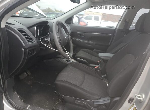 JA4APUAU0MU006849 2021 MITSUBISHI OUTLANDER Silver Սալոնի դիմացի տեսք