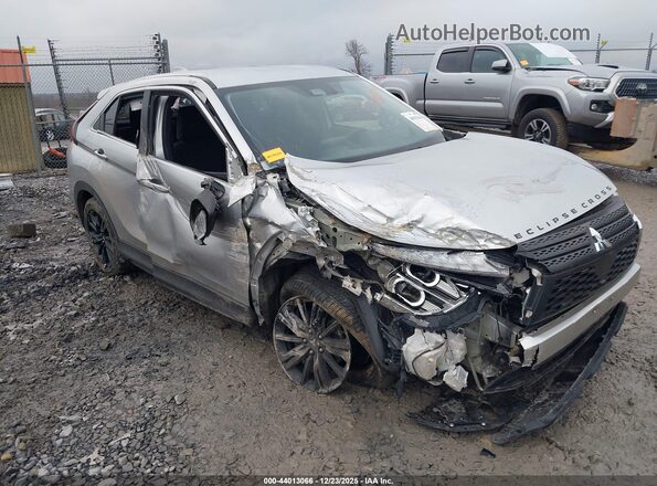 JA4ATVAA8PZ004832 2023 MITSUBISHI ECLIPSE CROSS Серебряный Вид спереди