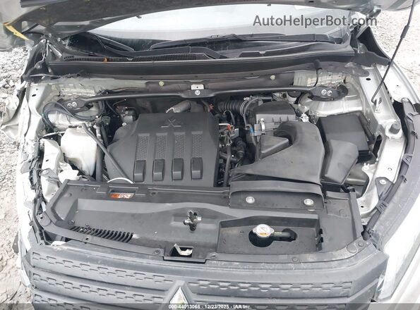 JA4ATVAA8PZ004832 2023 MITSUBISHI ECLIPSE CROSS Серебряный Вид сзади