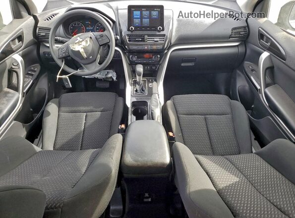 JA4ATVAA9SZ005173 2025 MITSUBISHI ECLIPSE Серебряный Вид панели приборов