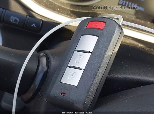 JA4ATWAA5SZ035258 2025 MITSUBISHI ECLIPSE CROSS Синий Вид панели приборов