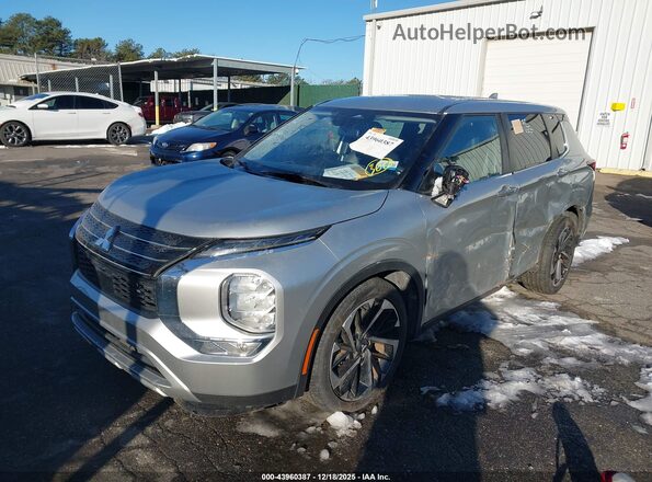 JA4J3UA82PZ030446 2023 MITSUBISHI OUTLANDER Silver Vista tres cuartos delantera izquierda