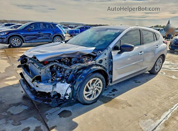 JF1GUABC7S8292529 2025 SUBARU IMPREZA Silver Przód lewy