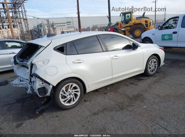 JF1GUABC8S8284746 2025 SUBARU IMPREZA Белый Задняя правая четверть