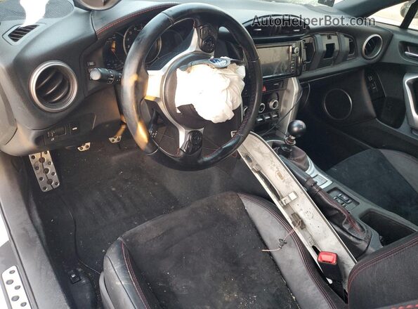 JF1ZCAC12J9602507 2018 SUBARU BRZ Белый Вид панели приборов