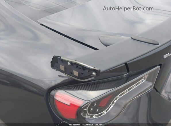 JF1ZCAC16J8602709 2018 SUBARU BRZ Серый Вид спереди
